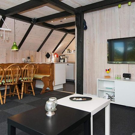 6 Person Holiday Home In R M Toftum  Buitenkant foto