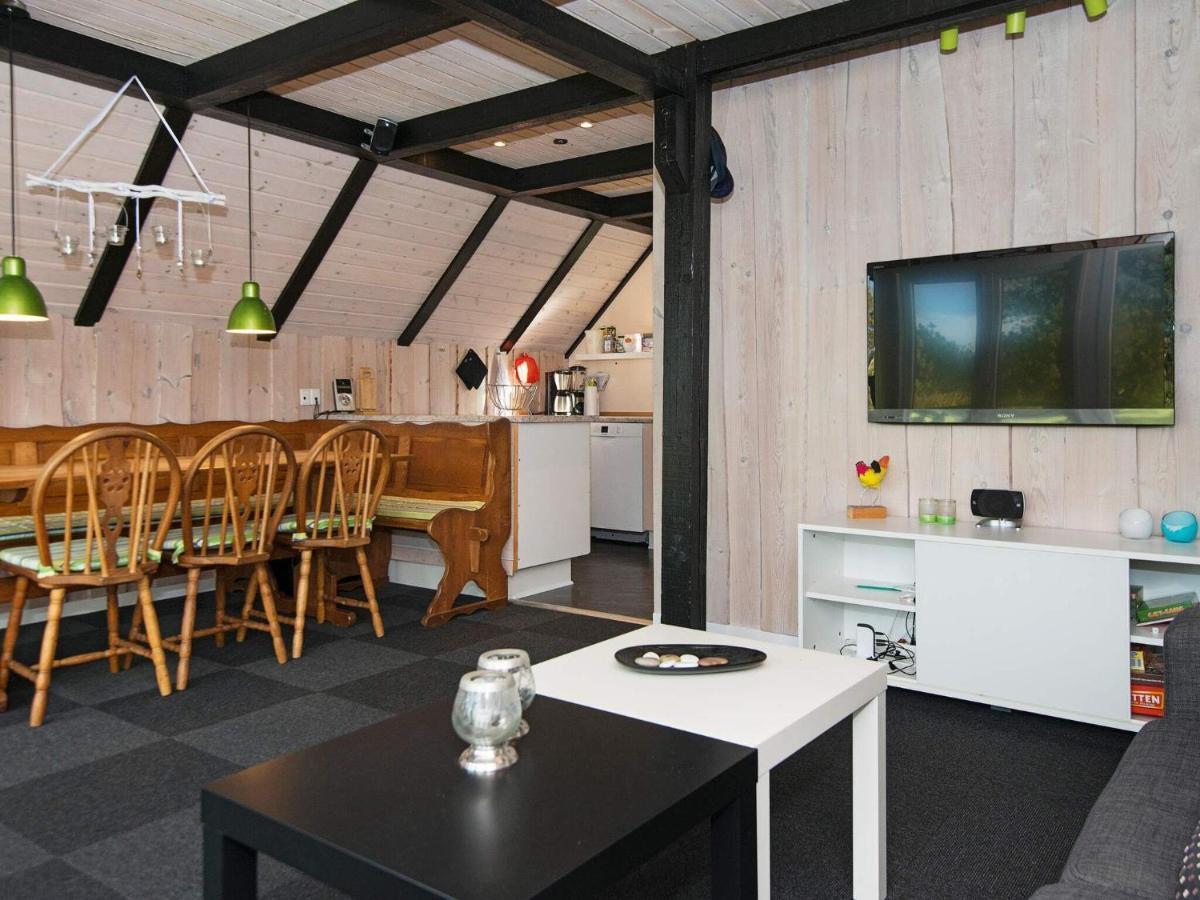 6 Person Holiday Home In R M Toftum  Buitenkant foto