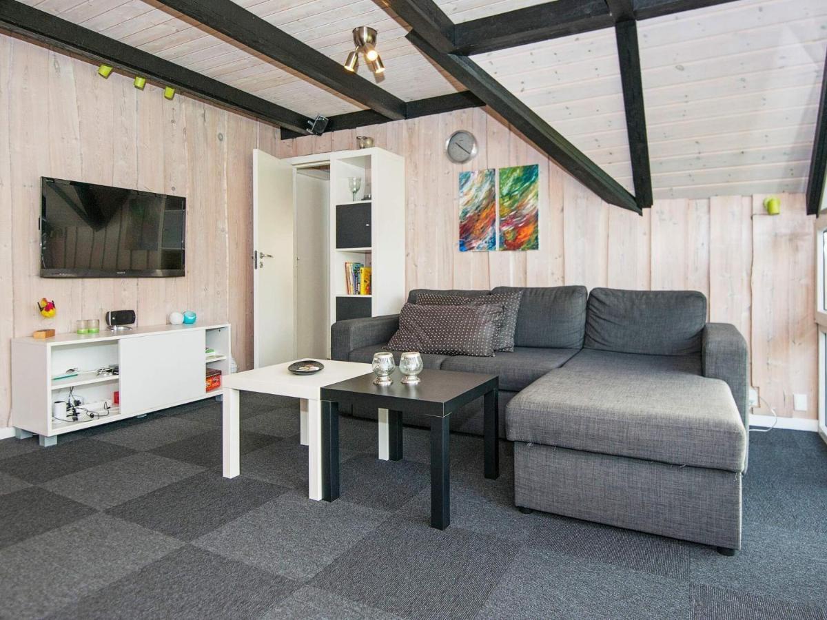 6 Person Holiday Home In R M Toftum  Buitenkant foto